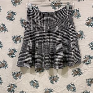 Black and white houndstooth skirt